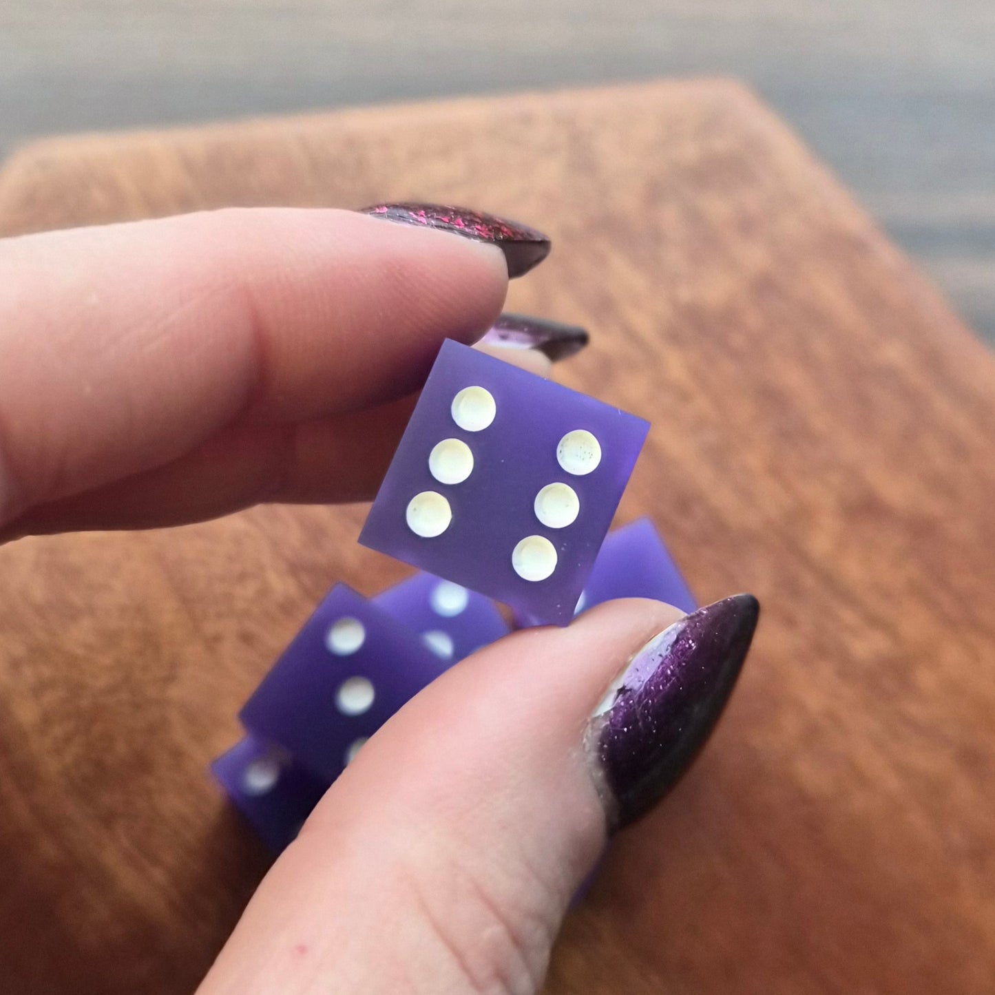 Purple with White Dots - D6 Set