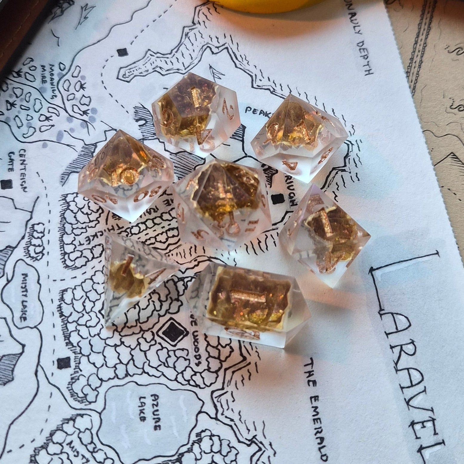 Custom - 7pc Dice Set (Geodes) - DiceCoven